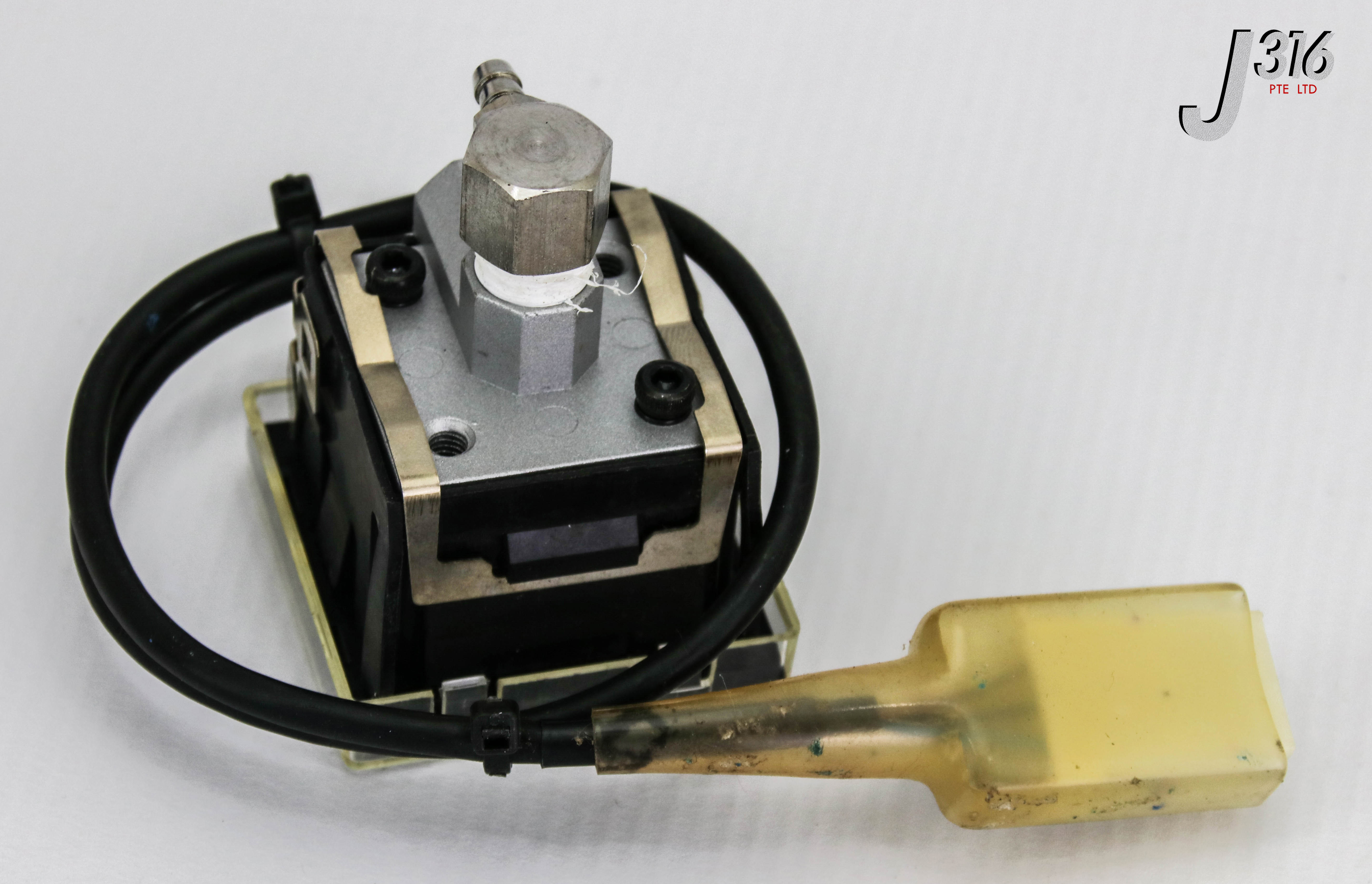 カム 15089 SUNX DIGITAL PRESSURE SENSOR,12-24VDC DP2-20 | eBay